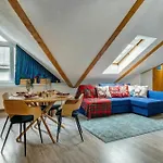 Acme Budapest