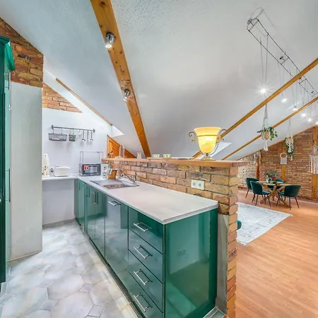 Acme 4* Budapest